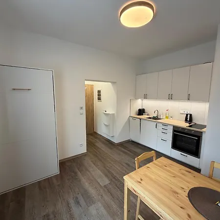Apartment Moderni A Utulny 2kk, Idealni Pro Pary Hradec Králové
